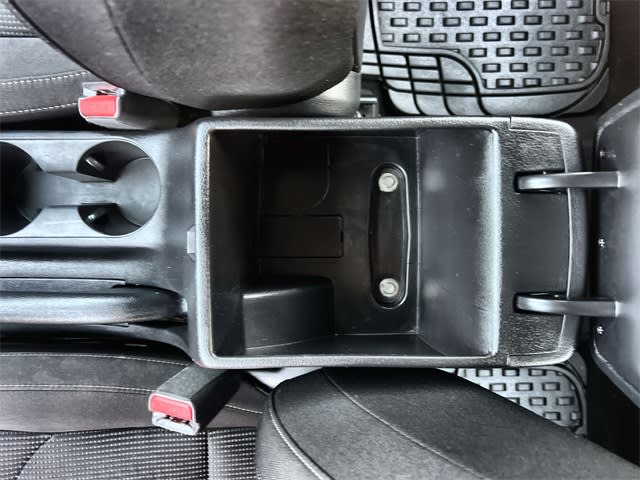 Thumbnail: 2021 Kia Forte - 27