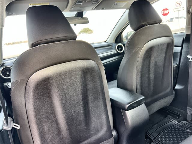 Thumbnail: 2021 Kia Forte - 21