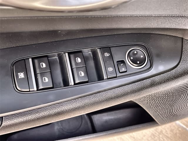 Thumbnail: 2021 Kia Forte - 29