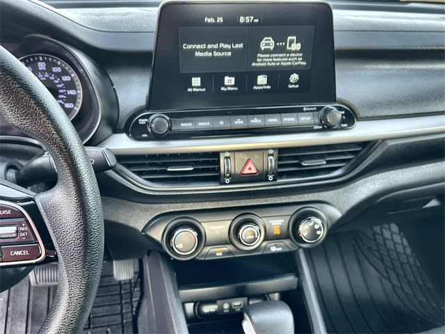 Thumbnail: 2021 Kia Forte - 14