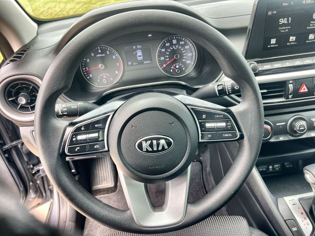 Thumbnail: 2020 Kia Forte - 10