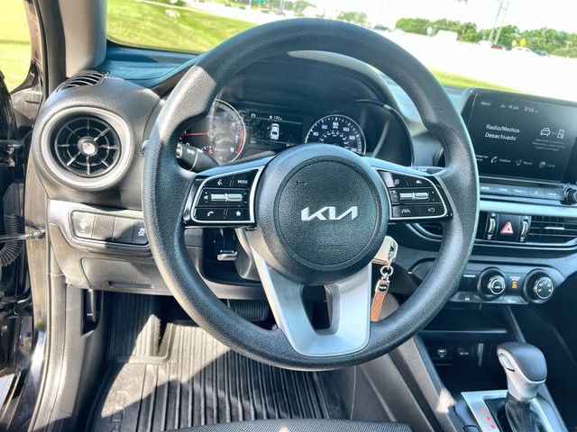 Thumbnail: 2023 Kia Forte - 10
