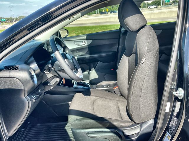 Thumbnail: 2023 Kia Forte - 12