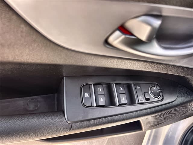 Thumbnail: 2023 Kia Forte - 28