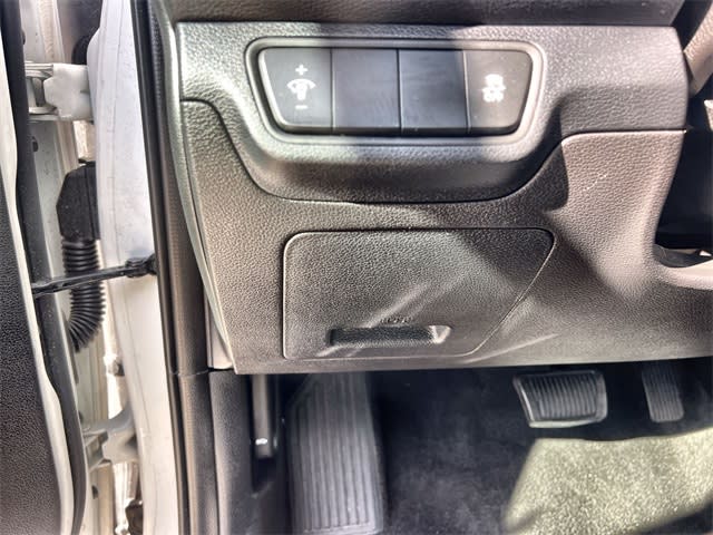 Thumbnail: 2023 Kia Forte - 27