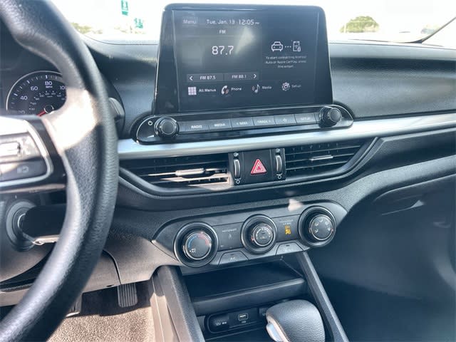 Thumbnail: 2023 Kia Forte - 14