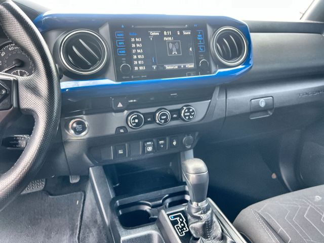 Thumbnail: 2018 Toyota Tacoma - 14