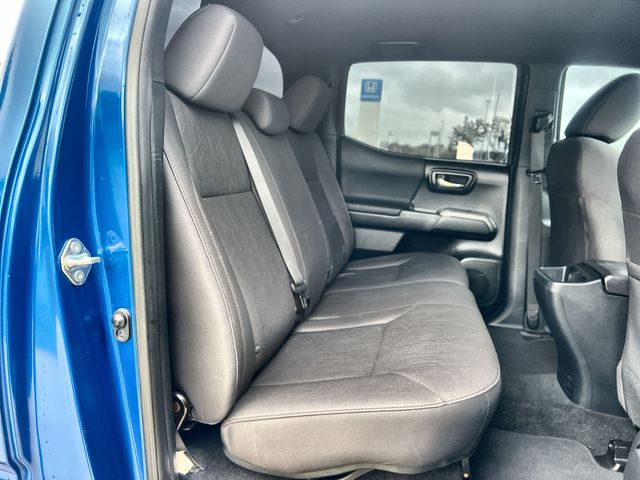 Thumbnail: 2018 Toyota Tacoma - 13