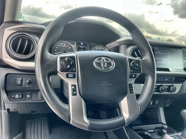 Thumbnail: 2022 Toyota Tacoma - 10