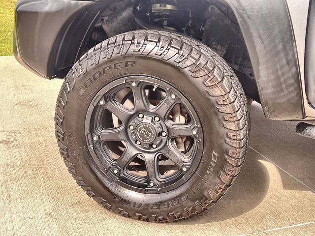 Thumbnail: 2014 Toyota Tacoma - 8