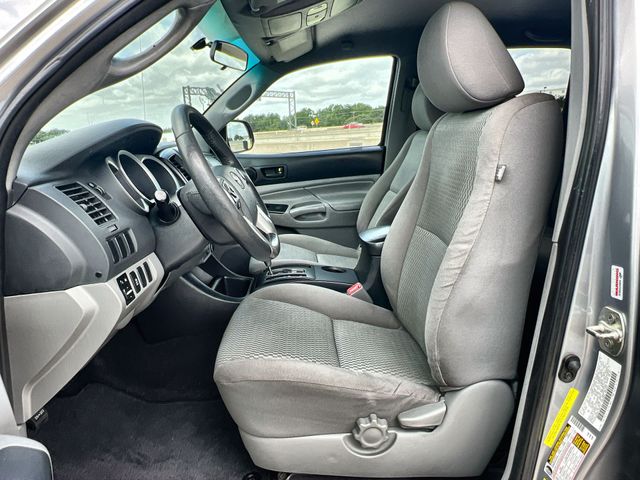 Thumbnail: 2014 Toyota Tacoma - 12