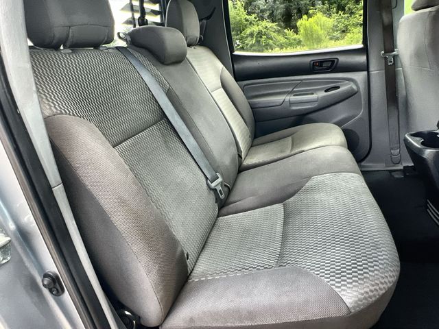 Thumbnail: 2014 Toyota Tacoma - 13