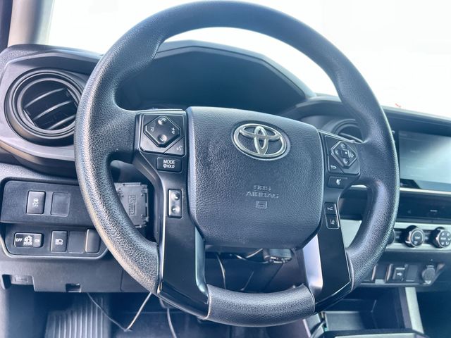 Thumbnail: 2021 Toyota Tacoma - 10