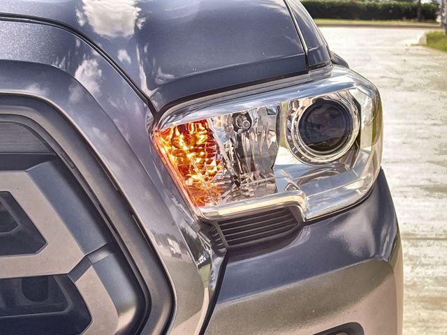 Thumbnail: 2021 Toyota Tacoma - 24