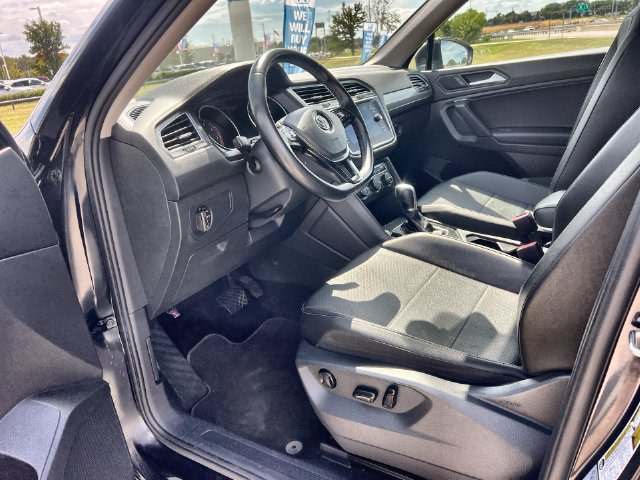 Thumbnail: 2019 Volkswagen Tiguan - 11