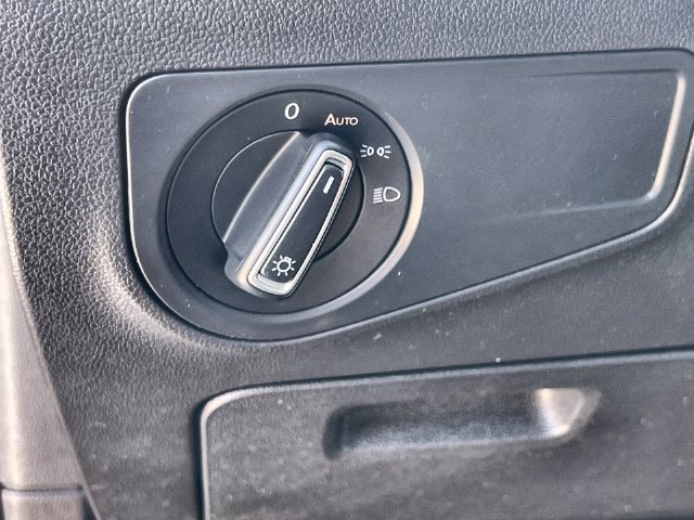 Thumbnail: 2019 Volkswagen Tiguan - 29