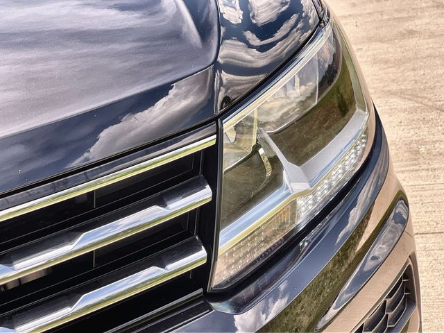 Thumbnail: 2021 Volkswagen Tiguan - 25