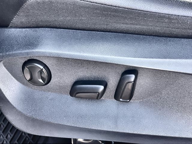 Thumbnail: 2022 Volkswagen Tiguan - 31