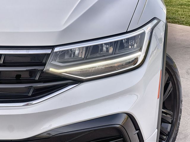 Thumbnail: 2022 Volkswagen Tiguan - 24
