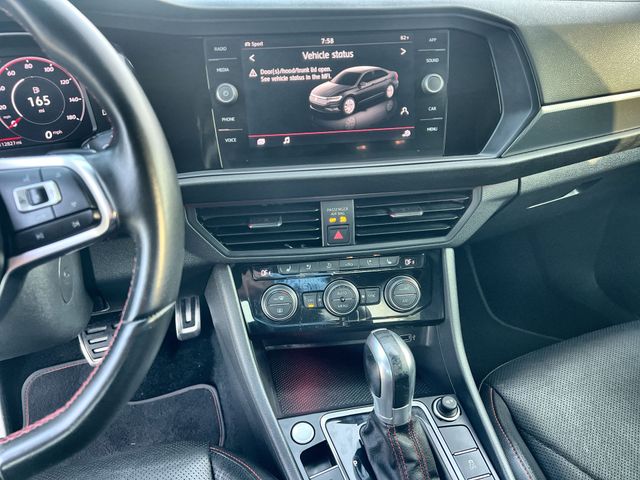 Thumbnail: 2019 Volkswagen Jetta - 15