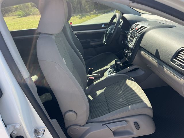 Thumbnail: 2010 Volkswagen Jetta - 20