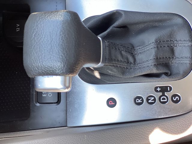 Thumbnail: 2010 Volkswagen Jetta - 22