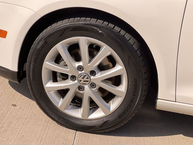 Thumbnail: 2010 Volkswagen Jetta - 8
