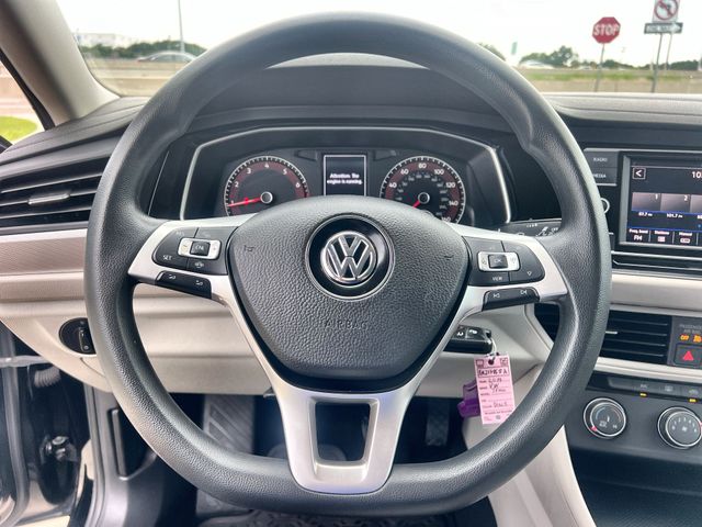 Thumbnail: 2019 Volkswagen Jetta - 8