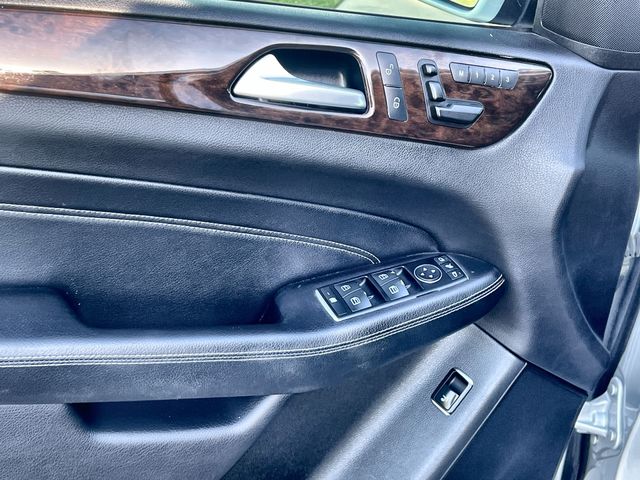 Thumbnail: 2014 Mercedes-Benz M-Class - 30