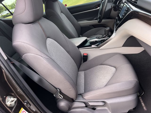 Thumbnail: 2018 Toyota Camry - 21