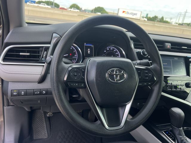 Thumbnail: 2018 Toyota Camry - 10