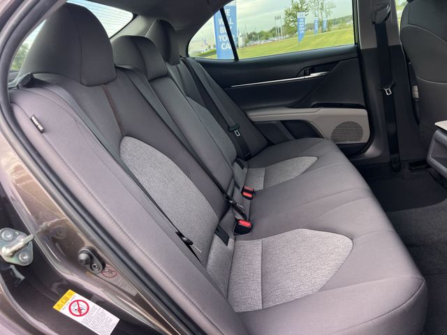 Thumbnail: 2018 Toyota Camry - 13