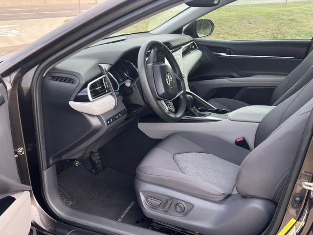 Thumbnail: 2018 Toyota Camry - 11