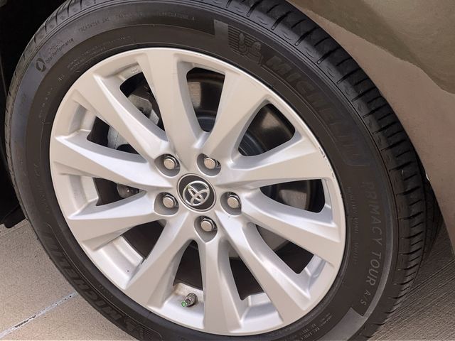 Thumbnail: 2018 Toyota Camry - 8