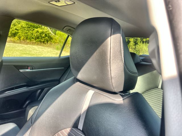 Thumbnail: 2019 Toyota Camry - 25