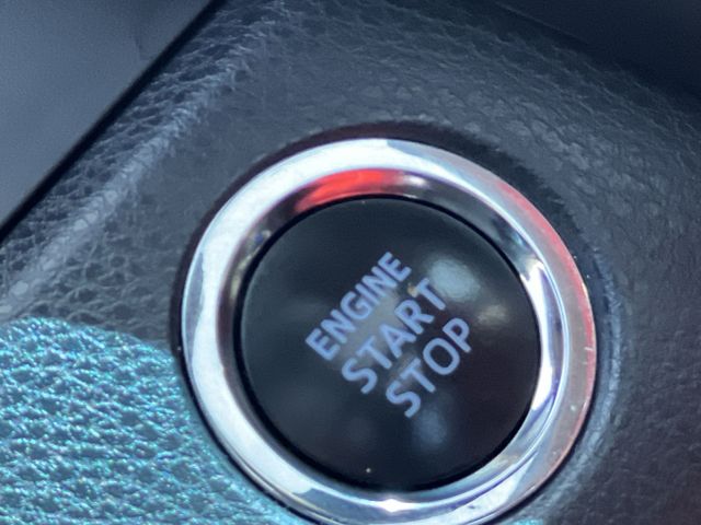Thumbnail: 2018 Toyota Camry - 28