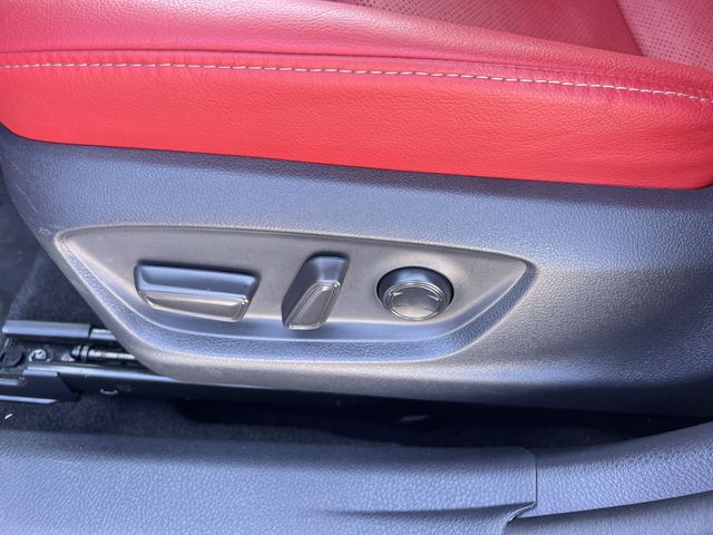 Thumbnail: 2018 Toyota Camry - 31