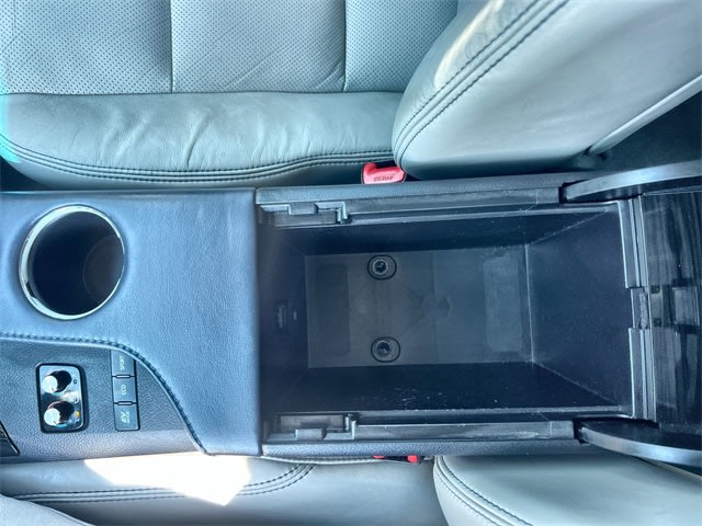 Thumbnail: 2014 Toyota Avalon - 27