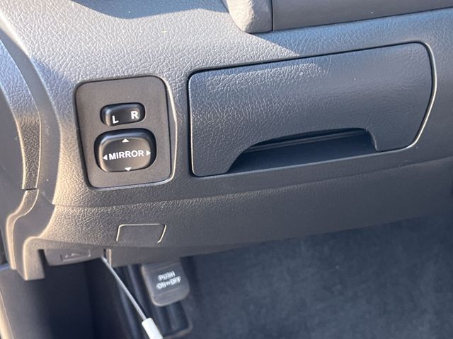 Thumbnail: 2009 Toyota Camry - 27