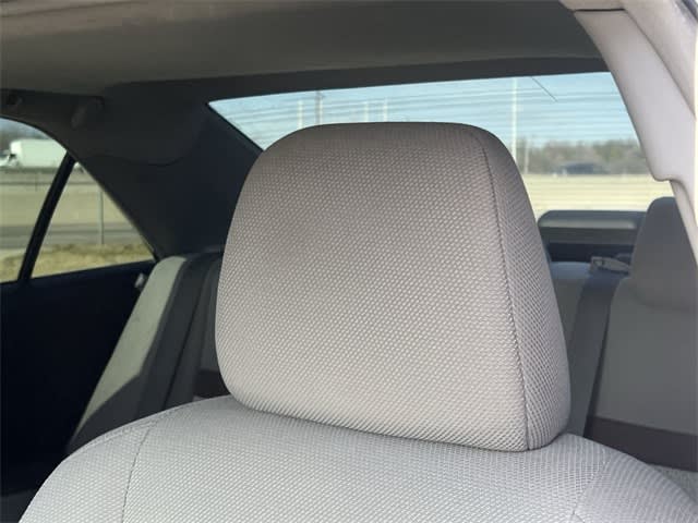 Thumbnail: 2012 Toyota Camry - 25