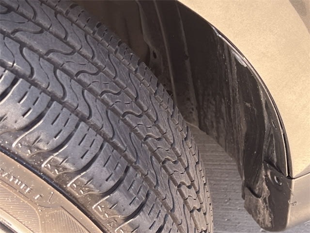 Thumbnail: 2012 Toyota Camry - 23