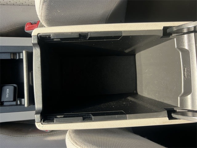 Thumbnail: 2012 Toyota Camry - 26