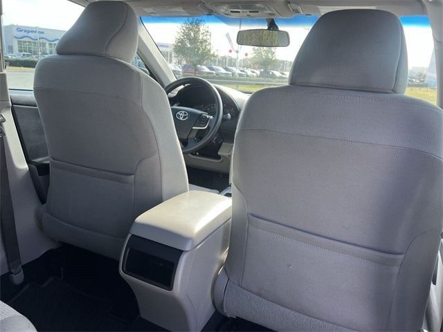 Thumbnail: 2012 Toyota Camry - 21