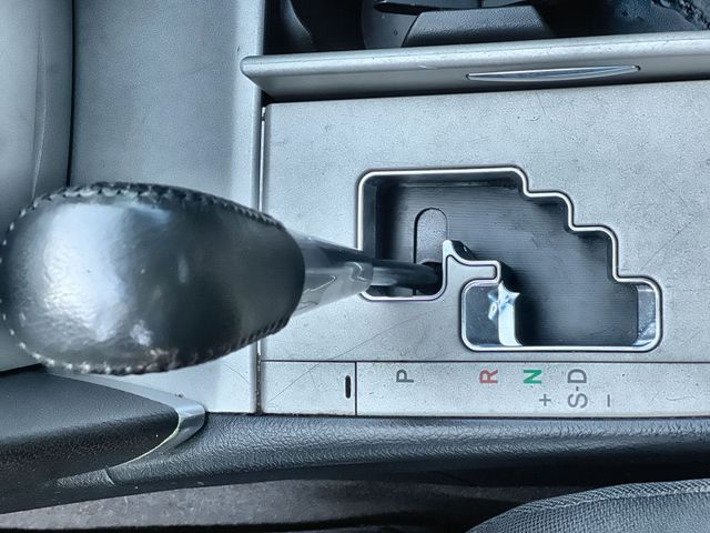 Thumbnail: 2010 Toyota Camry - 14