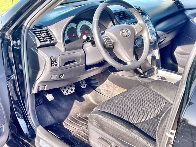 Thumbnail: 2010 Toyota Camry - 11