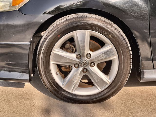 Thumbnail: 2010 Toyota Camry - 8