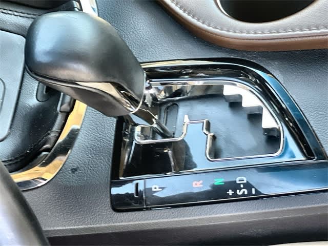 Thumbnail: 2017 Toyota Avalon - 16