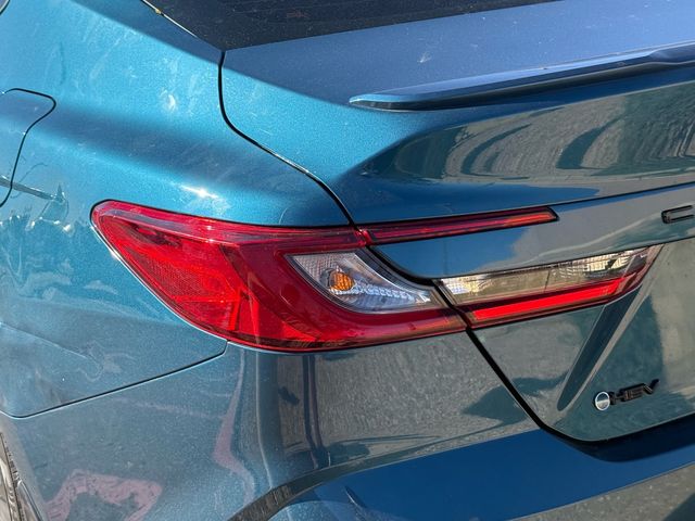 Thumbnail: 2025 Toyota Camry - 18