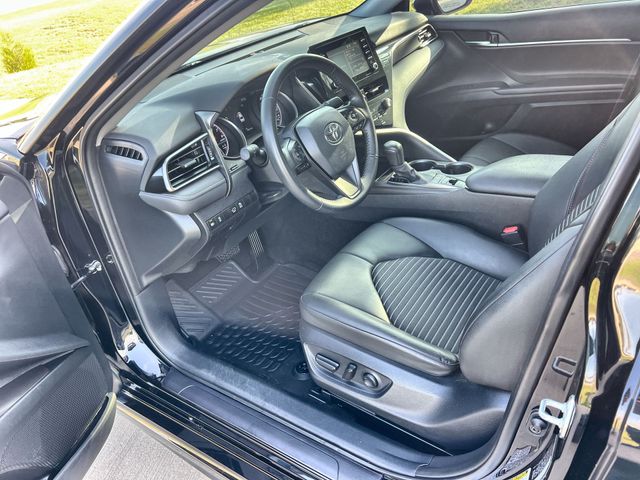 Thumbnail: 2022 Toyota Camry - 11