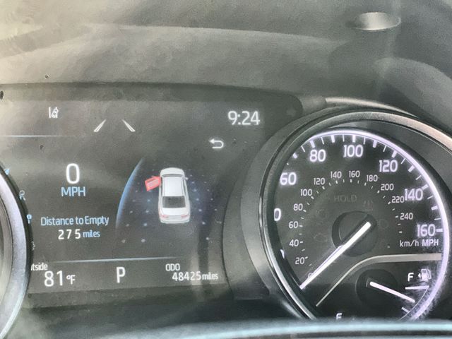 Thumbnail: 2022 Toyota Camry - 16